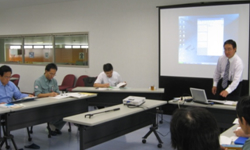 �R���T���e�B���O���i