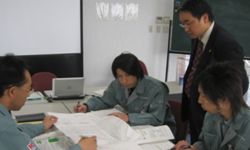 �R���T���e�B���O���i