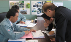 �R���T���e�B���O���i